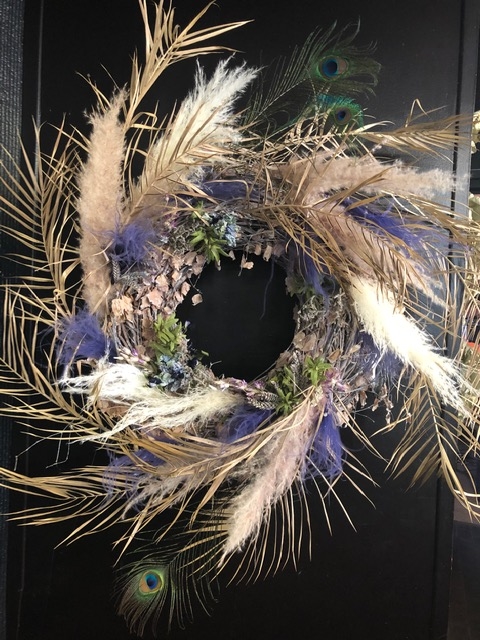 Couronne de fleurs décorative en végétaux secs