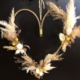 Fleurs séchées en forme de coeur